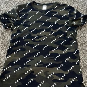 Pink camo t-shirt
